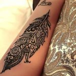 henna-feather-tattoo-on-leg